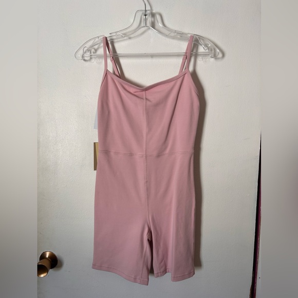 Aritzia divinity romper 7” - Picture 1 of 4